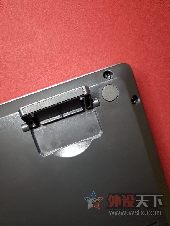 ���������Ĺ⣡�ھ�AK60��͸�⻷RGB���������Ͻ��е���̿�������