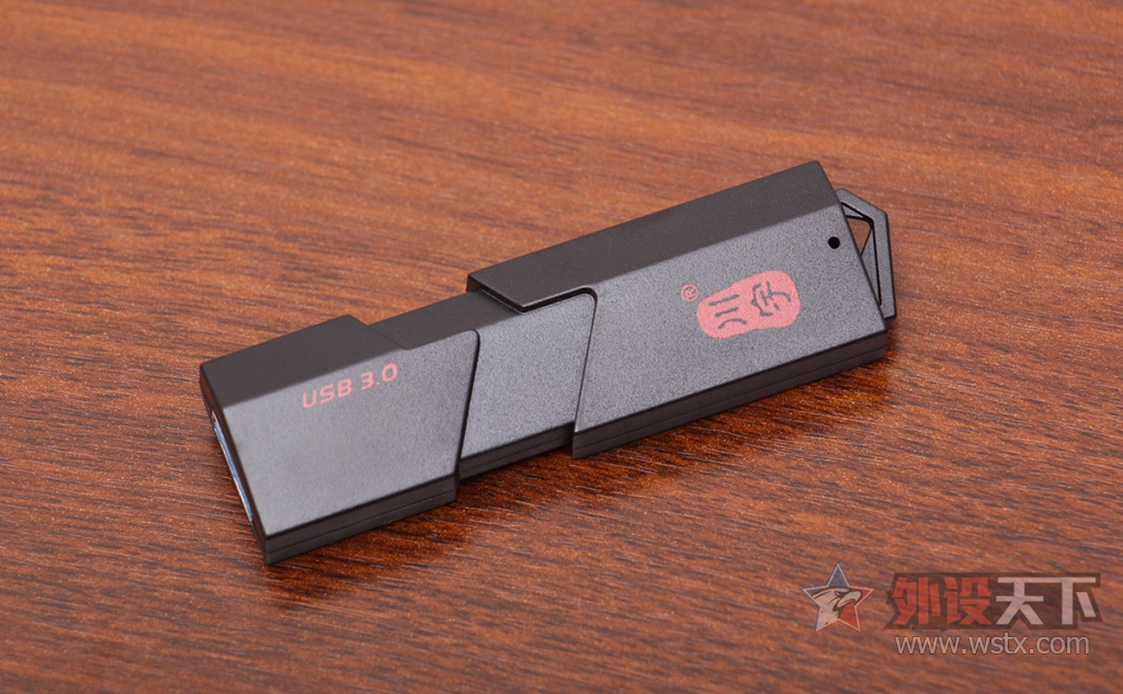 ������ð����������� USB 3.0 SD �������Աȼ��