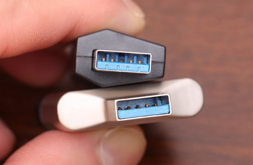 ������ð����������� USB 3.0 SD �������Աȼ��