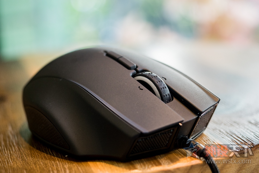 �����ӡ�Razer Naga Hex V2���⣺�������ں�