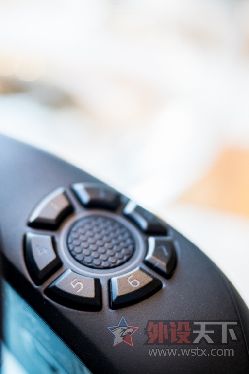 �����ӡ�Razer Naga Hex V2���⣺�������ں�