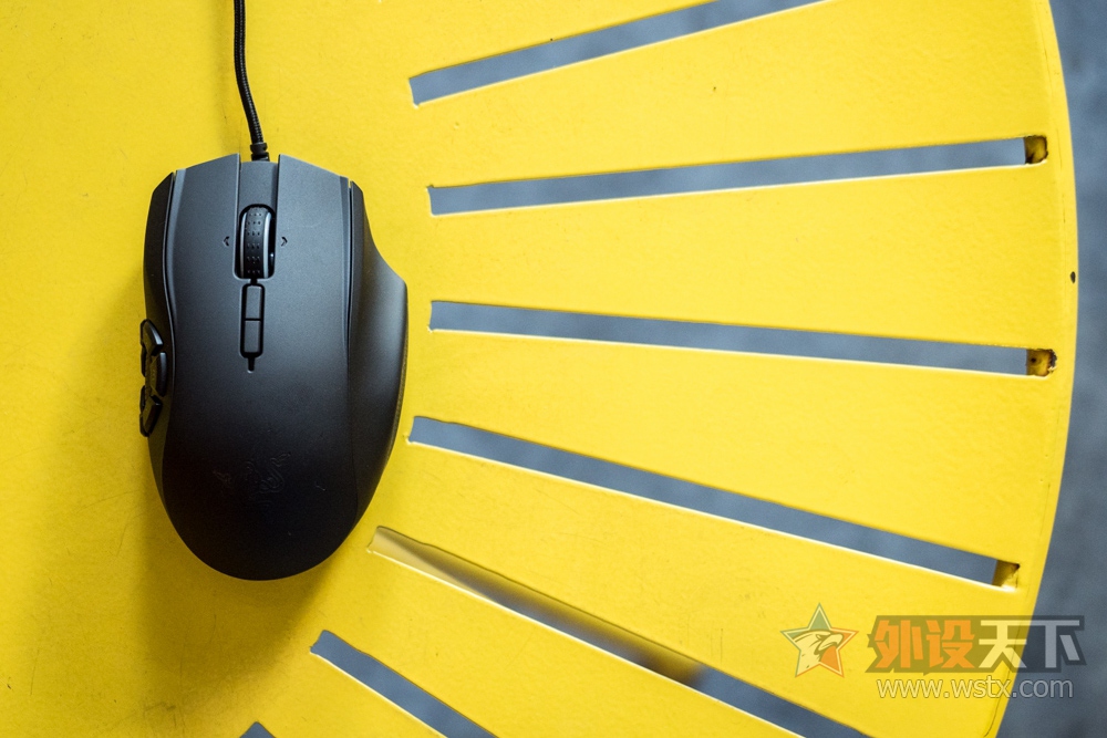�����ӡ�Razer Naga Hex V2���⣺�������ں�