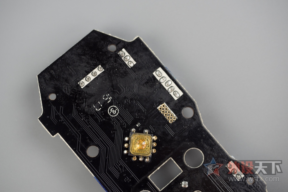 �����ӡ�Razer Naga Hex V2���⣺�������ں�