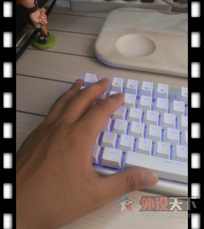 ������ҹ----�����EK185ˮҫС��