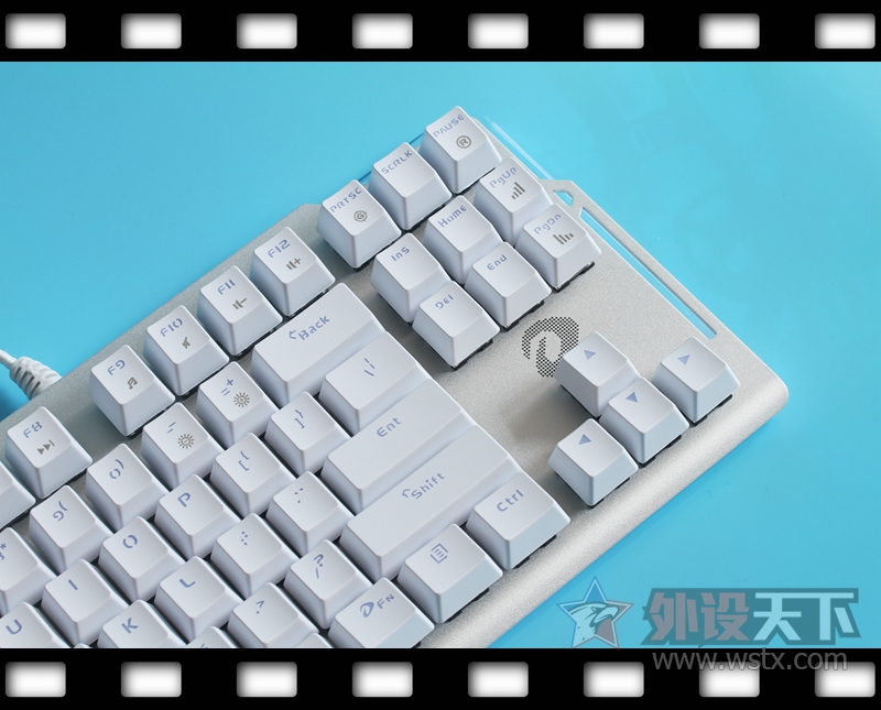 ������ҹ----�����EK185ˮҫС��