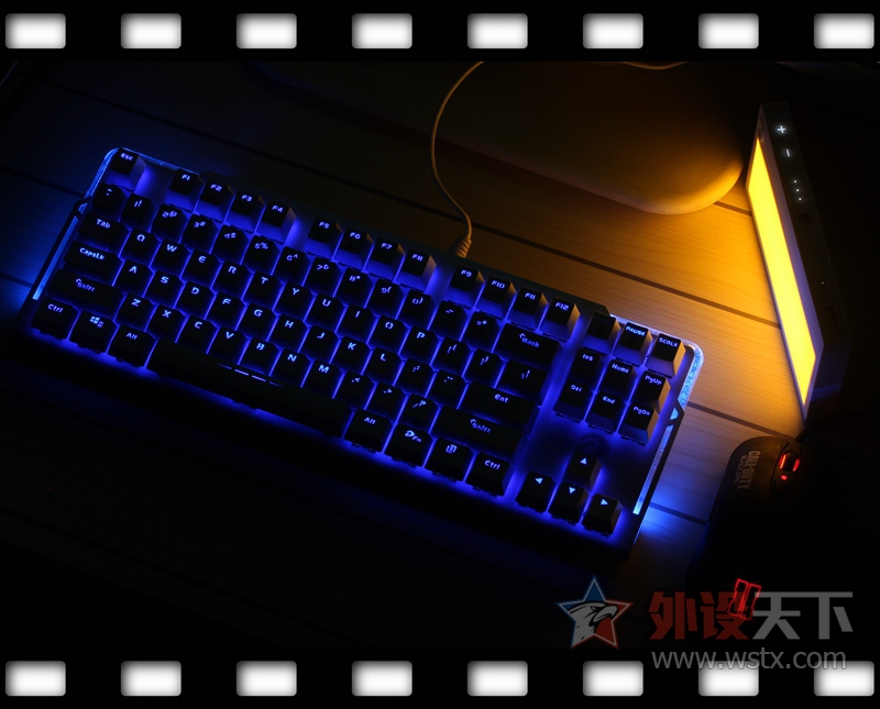 ������ҹ----�����EK185ˮҫС��