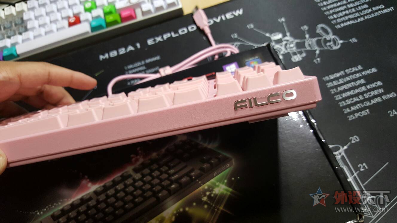 ���������Ϊϰ�ߣ���������F�����̣�F��ɫ,Leopold 10���꿪�䡣