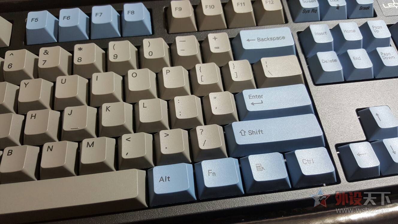 ���������Ϊϰ�ߣ���������F�����̣�F��ɫ,Leopold 10���꿪�䡣