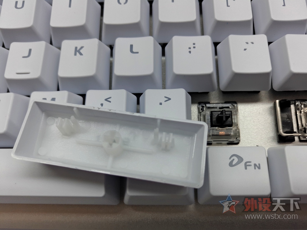 ˮ��֮�����������EK815