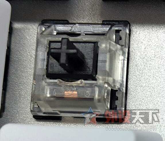 ˮ��֮�����������EK815