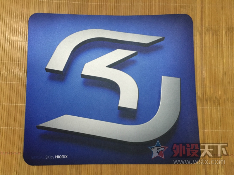 [人]550  Mionix skװ +   ɵ