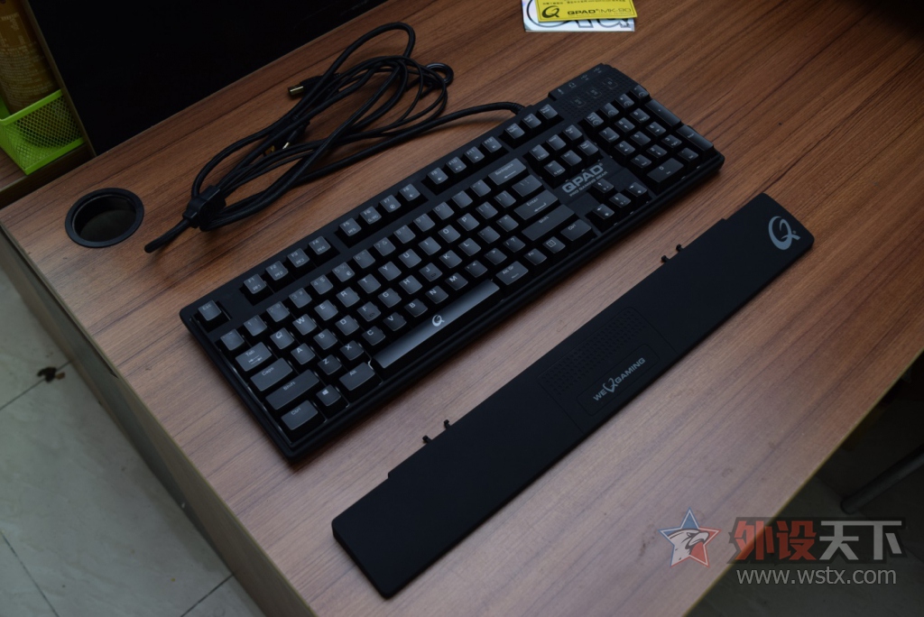 ָƹĻ콢   QPAD MK-90 