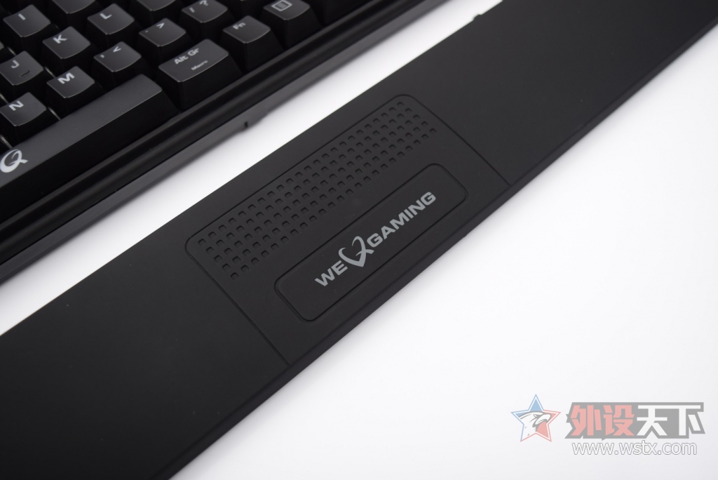ָƹĻ콢   QPAD MK-90 