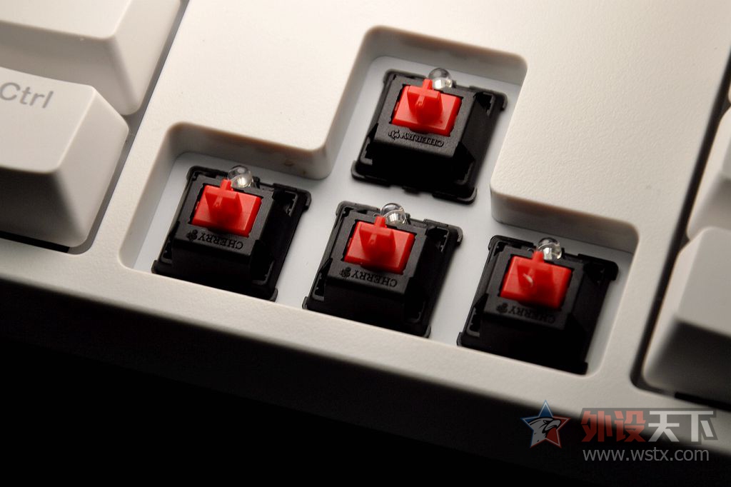 ��е�����Ǹöϱ��Ա����ǽ���ƫ�棬IKBC F108�������������