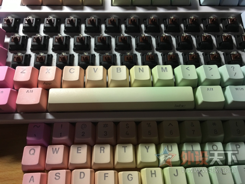 ���ѳ���������IKBC G104�� �ʺ��ñ+�Ȱβ����+�����ư׵Ƹ�һ��