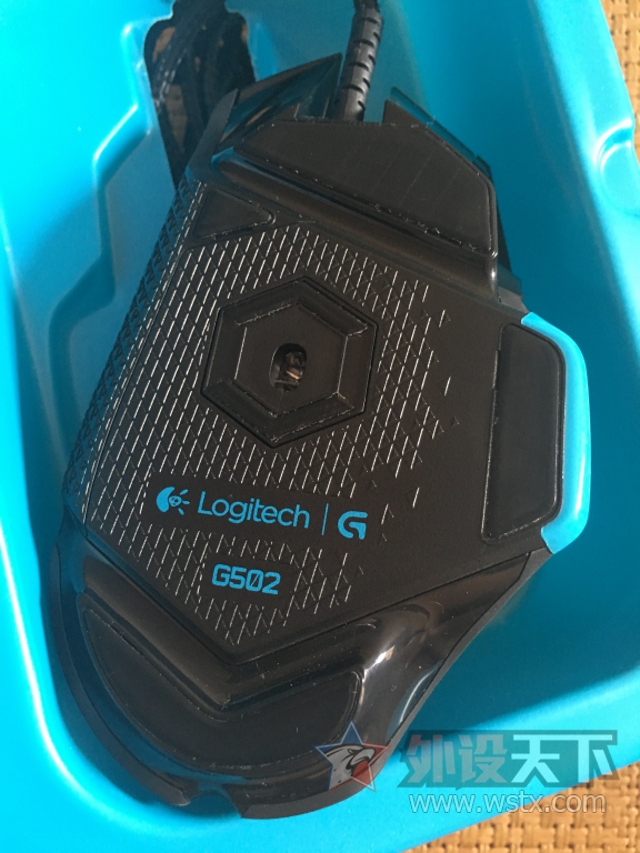 �����ա����ѳ����޼�G502 9.5����  ASUS ROG GX1000