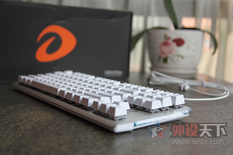 ����֮������ϵ�еھŵ�������硱ˮ���´��� �����ˮҫEK815��е���̿�������