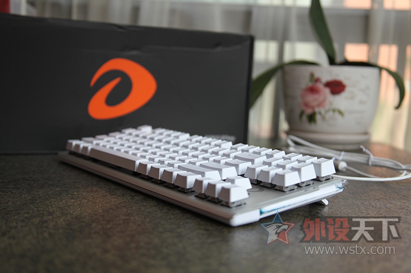 ����֮������ϵ�еھŵ�������硱ˮ���´��� �����ˮҫEK815��е���̿�������