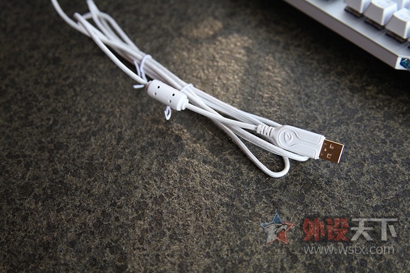 ����֮������ϵ�еھŵ�������硱ˮ���´��� �����ˮҫEK815��е���̿�������