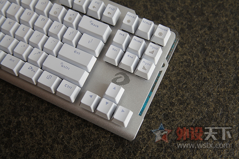 ����֮������ϵ�еھŵ�������硱ˮ���´��� �����ˮҫEK815��е���̿�������