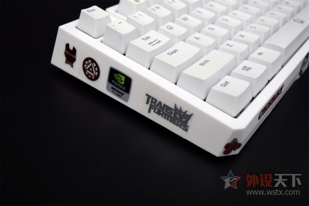 û��Ϲ���ڵ�������Լ��̸���