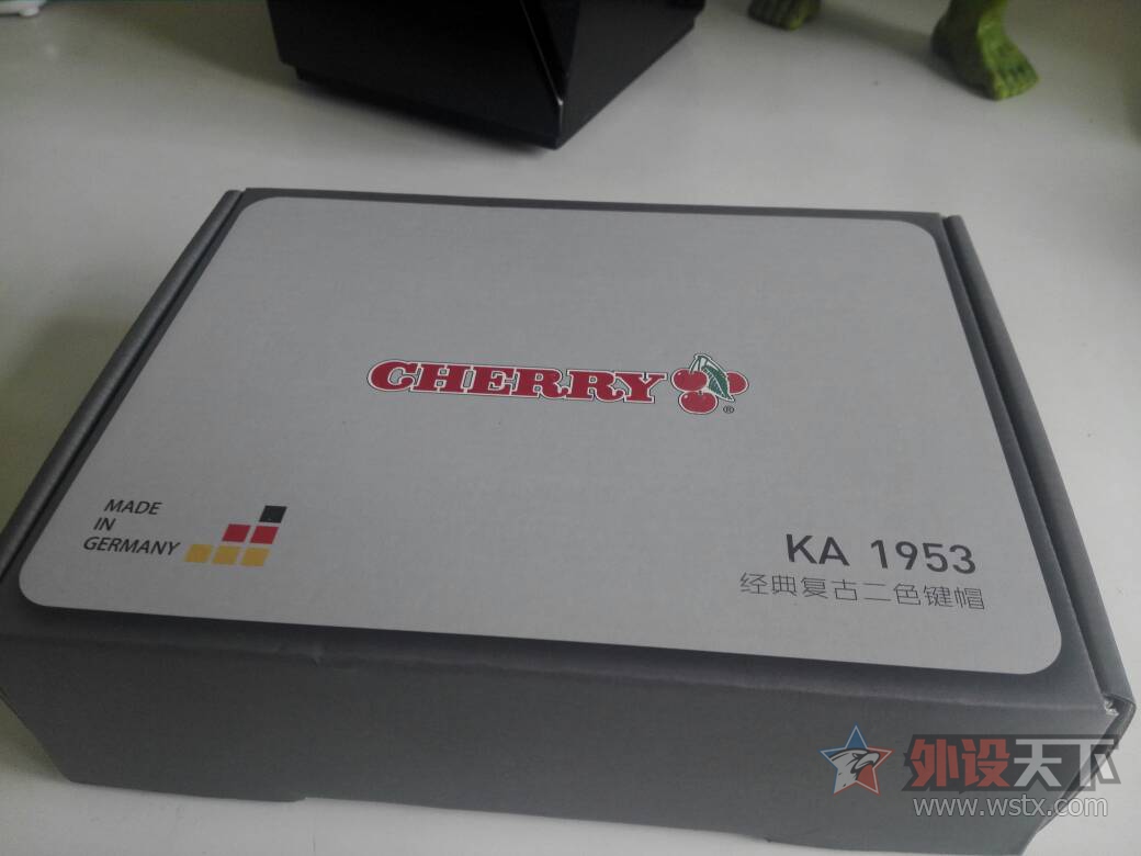 ����1953��ζ����������ŵ�cherry��ɫ��ñ��ͼ��