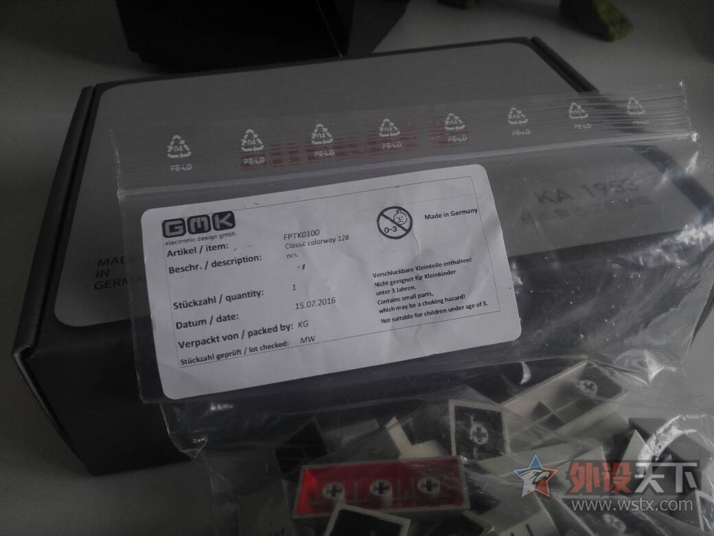 ����1953��ζ����������ŵ�cherry��ɫ��ñ��ͼ��