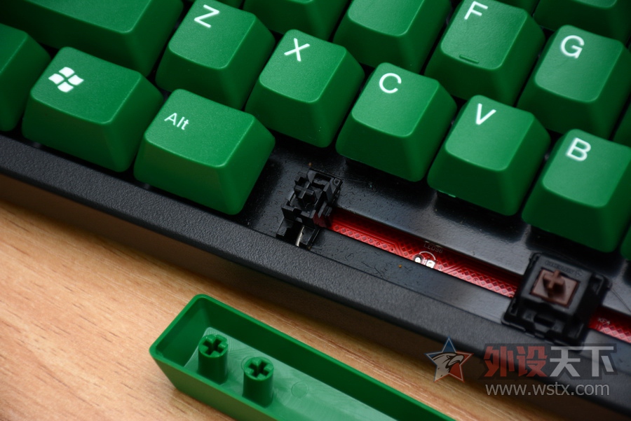 ���ַ��������EK815 104�ڲ���ʲô��ȱ�㣿