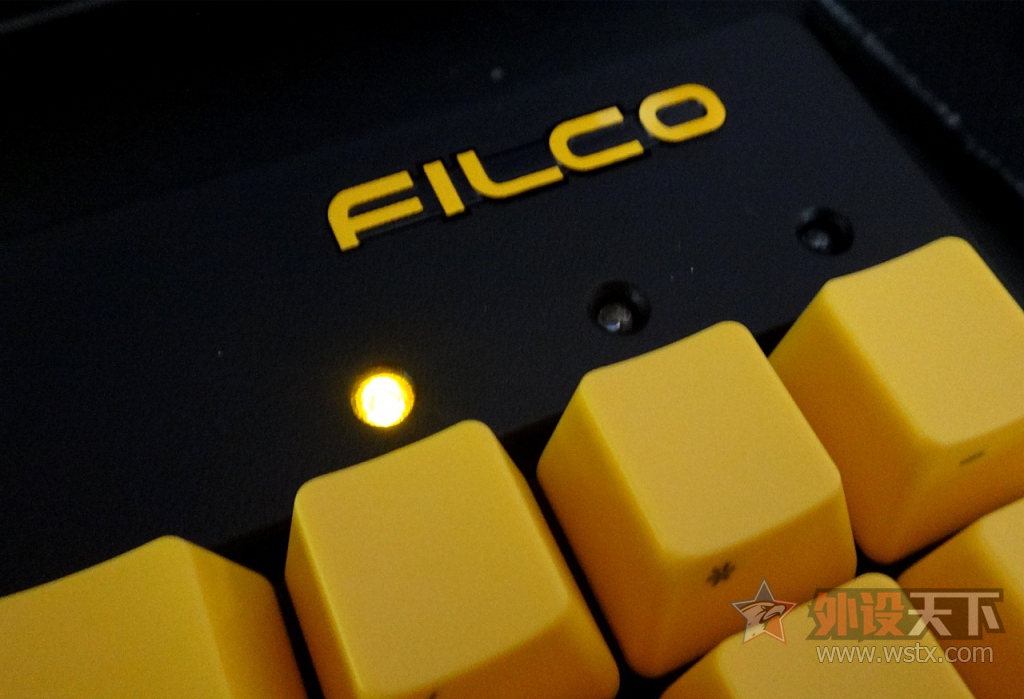 8꣬FLļLeopold FC900R