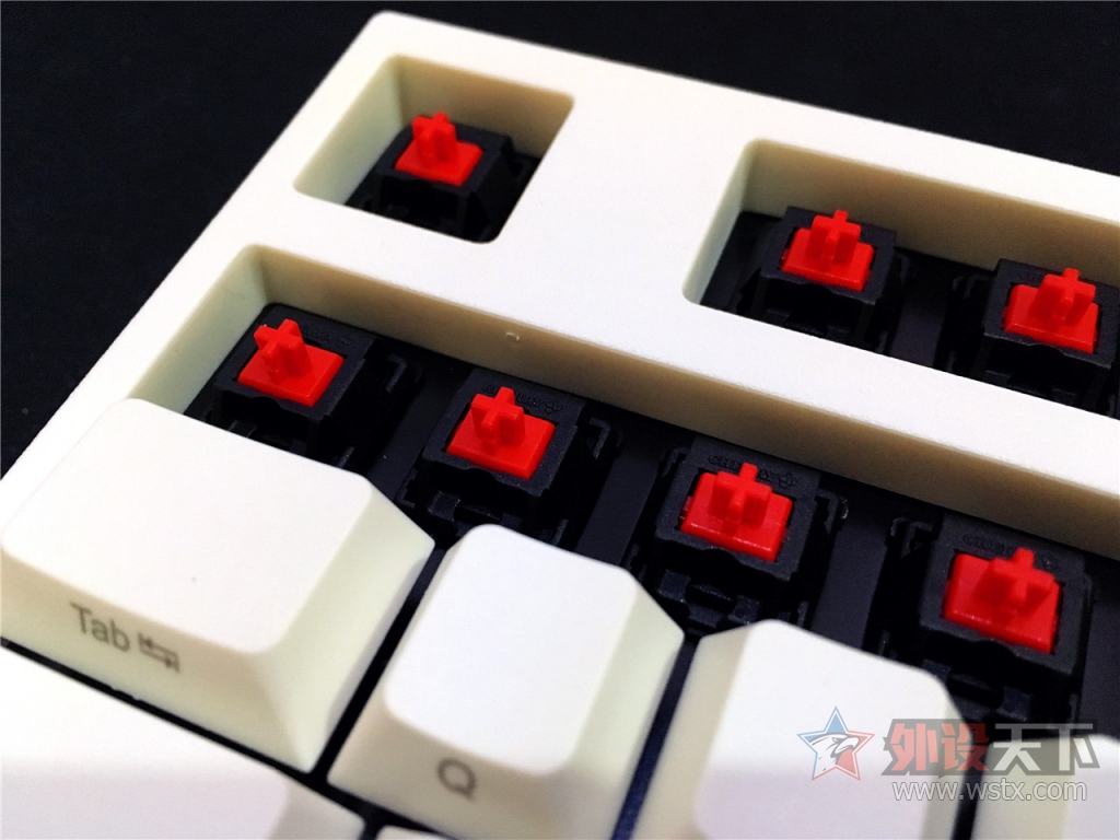 8꣬FLļLeopold FC900R