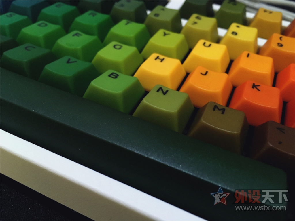 8꣬FLļLeopold FC900R