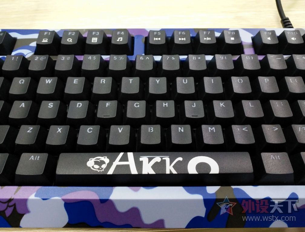 �൱���޵�����è������������Akko Camo 87���Բʻ�е���̿������