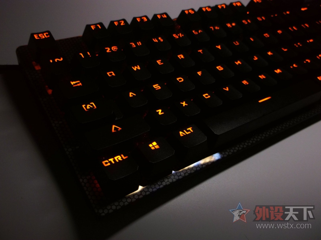 ��һ���ġ�žžž�����飬Ѫ������F200Q����