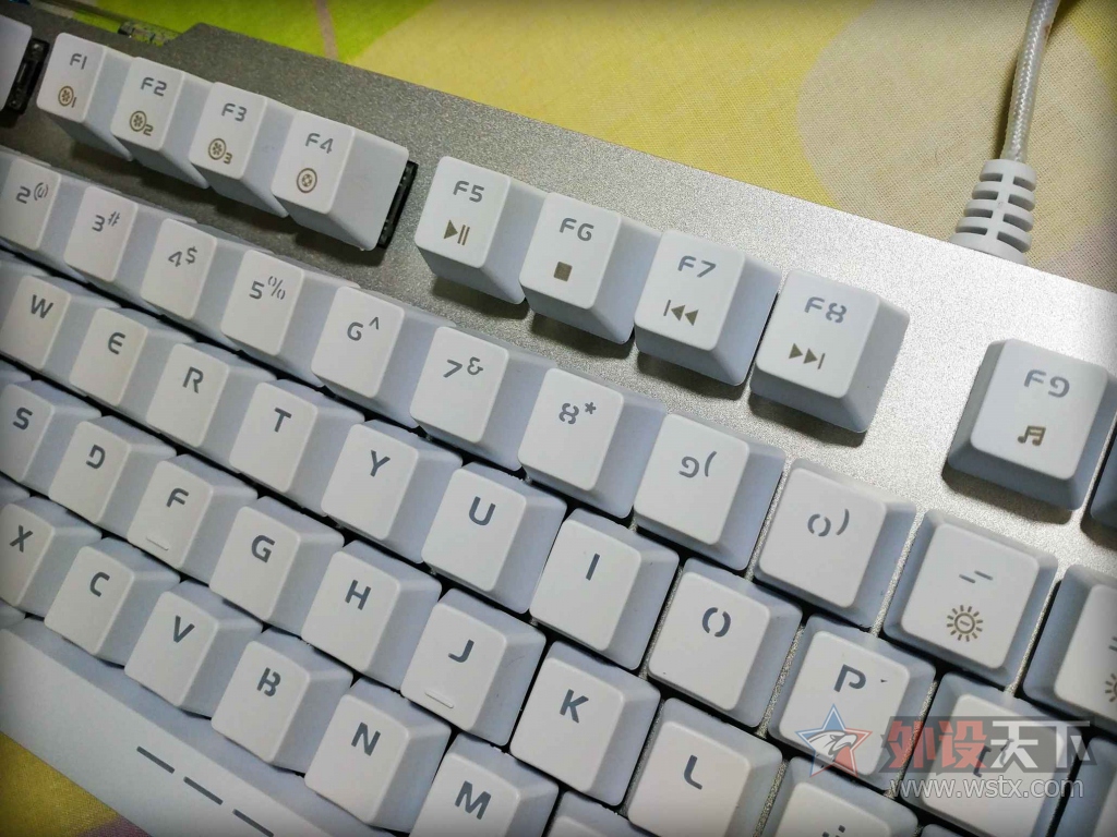 ŵɱ䣬µˮҫEK815е̲