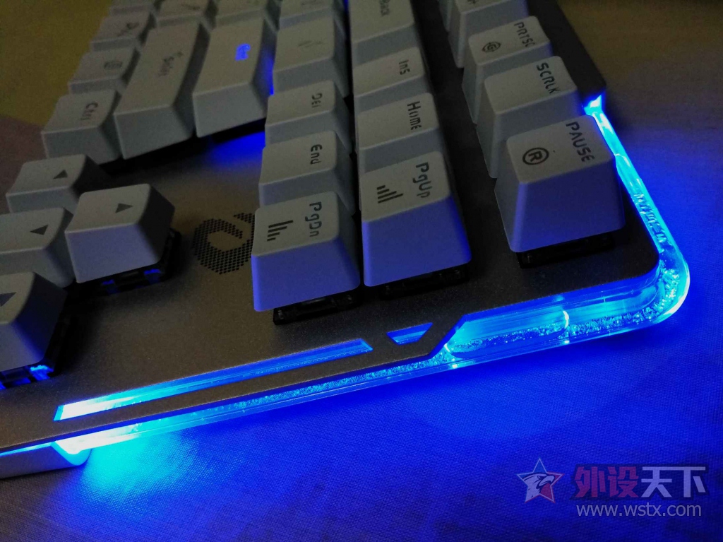 ŵɱ䣬µˮҫEK815е̲
