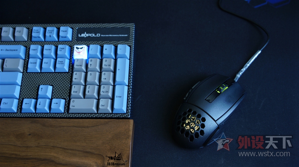 TT��Խ����ϵ��֮���ƪ����ҹϮ��Z���롰R��