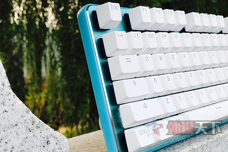 �峺�����죬��Ͼ�İ��ơ���GANSS GK87ϵ����ɫ���е���̼���ͼ��&nbsp;