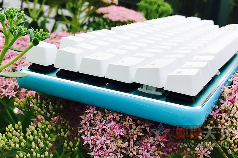 �峺�����죬��Ͼ�İ��ơ���GANSS GK87ϵ����ɫ���е���̼���ͼ��&nbsp;