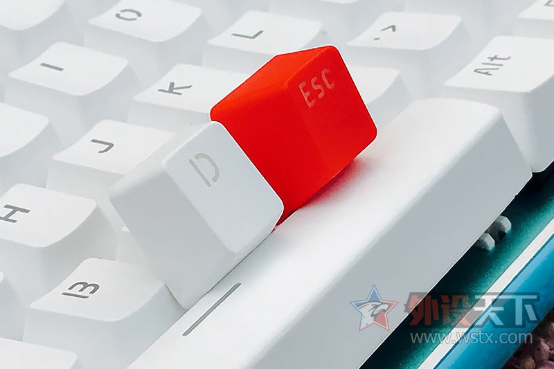 �峺�����죬��Ͼ�İ��ơ���GANSS GK87ϵ����ɫ���е���̼���ͼ��&nbsp;