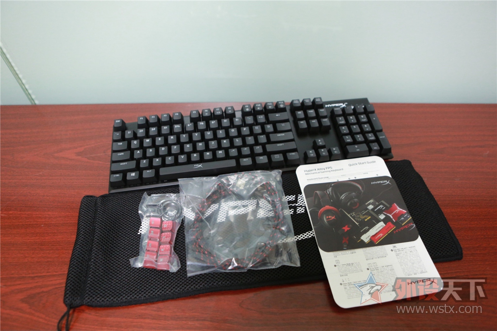 �������¾��ޣ������������𺳡���ʿ��HyperX  Alloy ��������е���̿��䣨�޶�ͼ!��