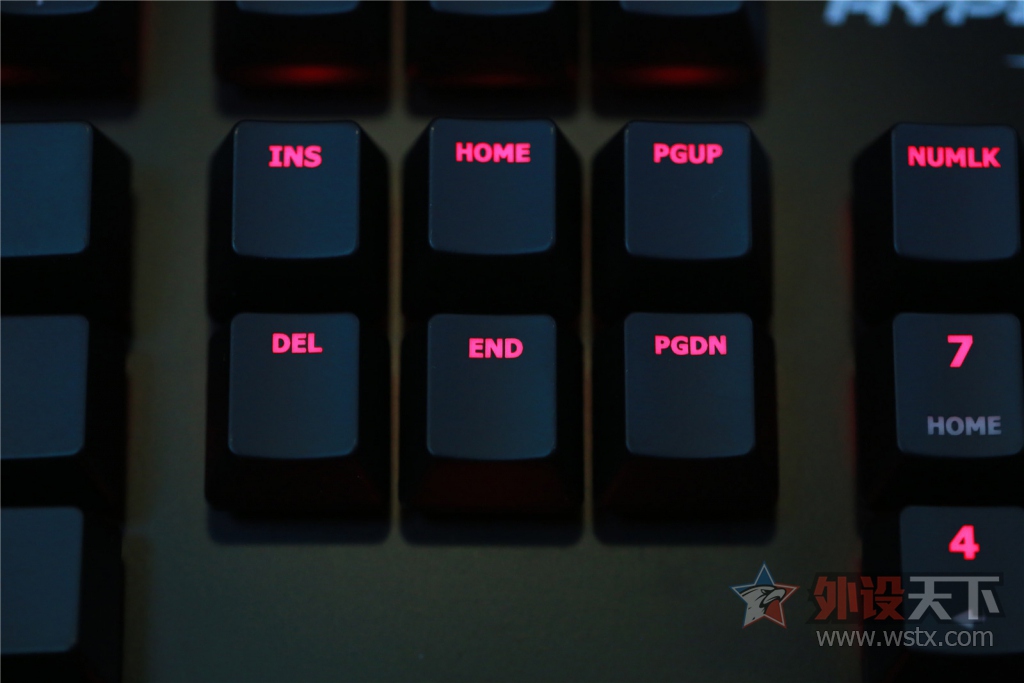 �������¾��ޣ������������𺳡���ʿ��HyperX  Alloy ��������е���̿��䣨�޶�ͼ!��
