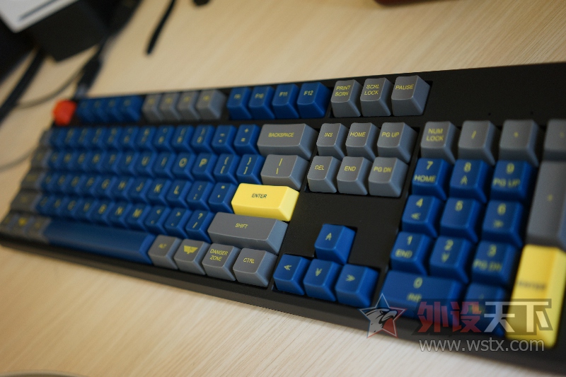 ��������֮�ã�����WASD���Ƽ��̿�������