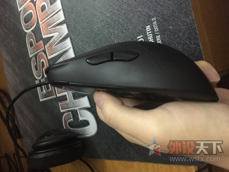 ���人����9�� �ױ�zowie za11