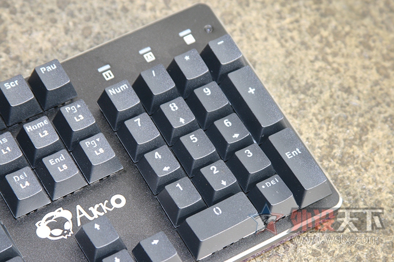 ֮ϵеʮһɧϳ AKKO-AKS104ʱջе