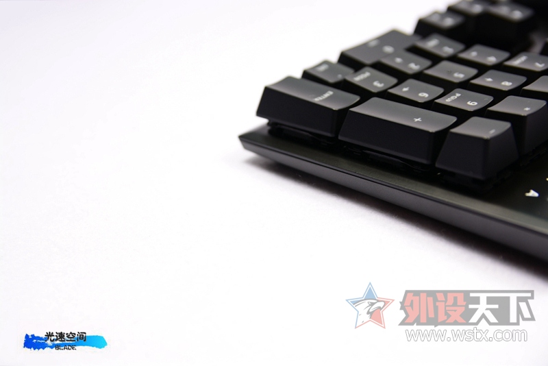 �羺�����š�����ʿ��HyperX Alloy ��������е��������