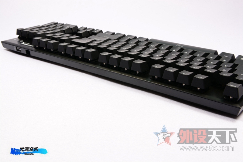 �羺�����š�����ʿ��HyperX Alloy ��������е��������