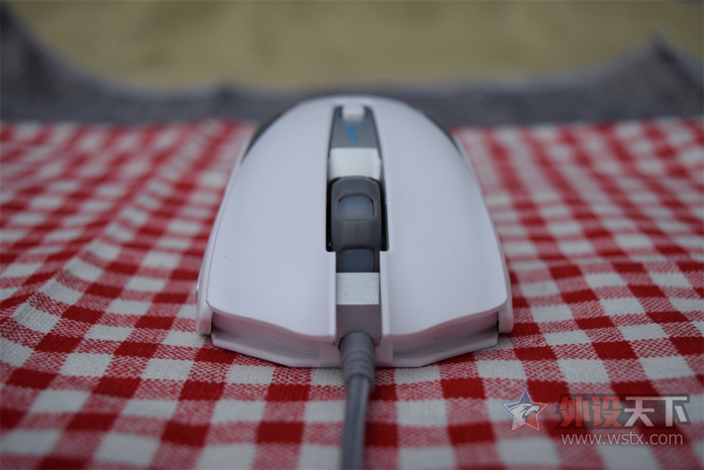 ΢Ц��꣬�˲�M668 ���⣬�ں���Ƶ���Աȣ�������