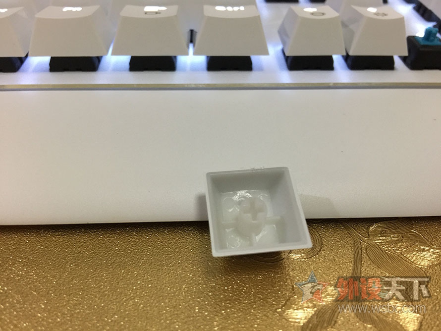 RK S108�� ��ɫ�׹���Ϸ��е���̣��������ᣩ ʹ�ñ���