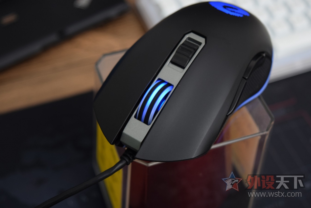 ���Ҳ�лƽ�����������ջ� ����� EM905