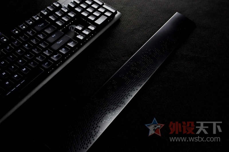 ۵ĺü-EK815 104RGBе